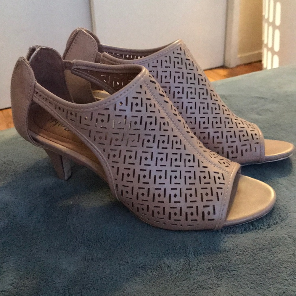 Heels!